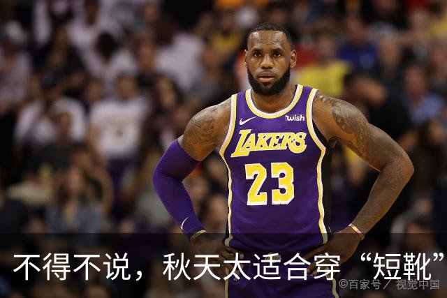 不得不说，秋天太适合穿“短靴”了，搭配牛仔裤、半裙真好看